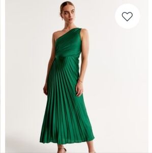 One sleeve pleated dress